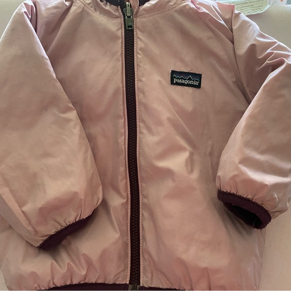 Patagonia Reversible Purple Pink Puff Ball Jacket  Hoody 12-18 Months - Picture 4 of 4